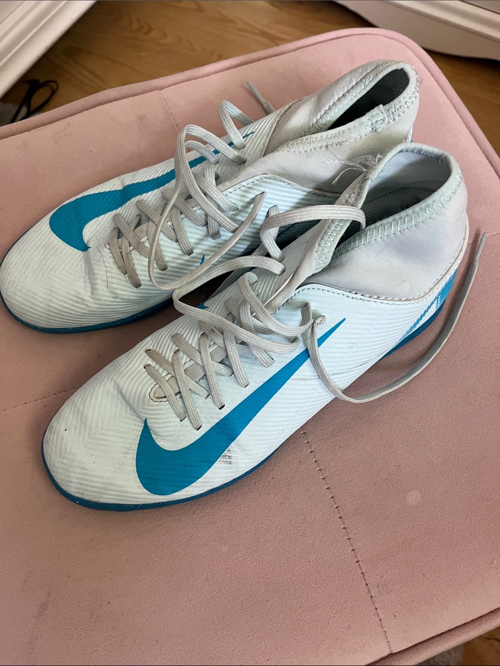Nike White and Teal Indoor Soccer shoes